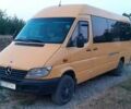 Желтый Мерседес Sprinter, объемом двигателя 2.1 л и пробегом 650 тыс. км за 7100 $, фото 1 на Automoto.ua