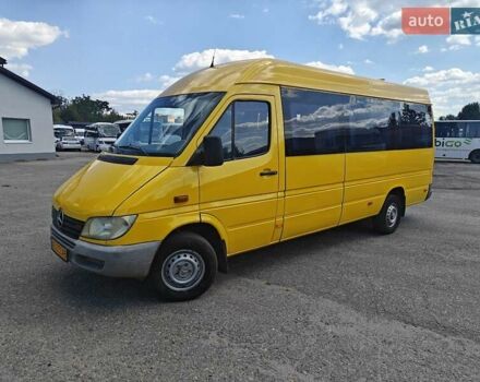 Желтый Мерседес Sprinter, объемом двигателя 2.15 л и пробегом 600 тыс. км за 9700 $, фото 3 на Automoto.ua