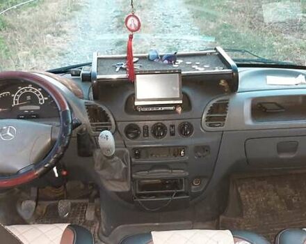 Желтый Мерседес Sprinter, объемом двигателя 2.1 л и пробегом 650 тыс. км за 7100 $, фото 10 на Automoto.ua