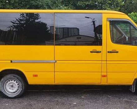 Жовтий Мерседес Sprinter, об'ємом двигуна 2.1 л та пробігом 505 тис. км за 7200 $, фото 4 на Automoto.ua