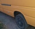 Желтый Мерседес Sprinter, объемом двигателя 2.1 л и пробегом 650 тыс. км за 7100 $, фото 17 на Automoto.ua