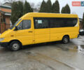 Желтый Мерседес Sprinter, объемом двигателя 2.2 л и пробегом 300 тыс. км за 9900 $, фото 4 на Automoto.ua