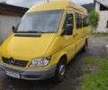 Желтый Мерседес Sprinter, объемом двигателя 2.2 л и пробегом 379 тыс. км за 8000 $, фото 1 на Automoto.ua