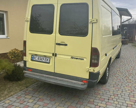 Желтый Мерседес Sprinter, объемом двигателя 0 л и пробегом 480 тыс. км за 10500 $, фото 3 на Automoto.ua