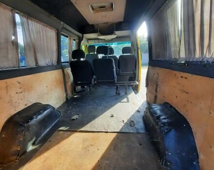 Желтый Мерседес Sprinter, объемом двигателя 2.69 л и пробегом 500 тыс. км за 6999 $, фото 11 на Automoto.ua