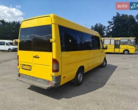 Желтый Мерседес Sprinter, объемом двигателя 2.15 л и пробегом 600 тыс. км за 9700 $, фото 1 на Automoto.ua