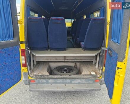 Желтый Мерседес Sprinter, объемом двигателя 2.15 л и пробегом 600 тыс. км за 9700 $, фото 7 на Automoto.ua
