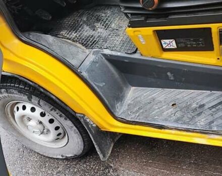 Жовтий Мерседес Sprinter, об'ємом двигуна 2.1 л та пробігом 505 тис. км за 7200 $, фото 21 на Automoto.ua
