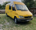 Желтый Мерседес Sprinter, объемом двигателя 2.15 л и пробегом 490 тыс. км за 9500 $, фото 8 на Automoto.ua