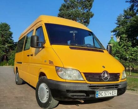 Желтый Мерседес Sprinter, объемом двигателя 2.69 л и пробегом 500 тыс. км за 6999 $, фото 8 на Automoto.ua