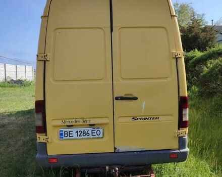 Желтый Мерседес Sprinter, объемом двигателя 2.1 л и пробегом 1 тыс. км за 8750 $, фото 4 на Automoto.ua