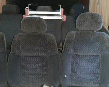 Желтый Мерседес Sprinter, объемом двигателя 2.1 л и пробегом 650 тыс. км за 7100 $, фото 8 на Automoto.ua