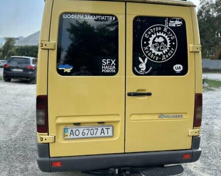 Жовтий Мерседес Sprinter, об'ємом двигуна 2.15 л та пробігом 540 тис. км за 8600 $, фото 2 на Automoto.ua