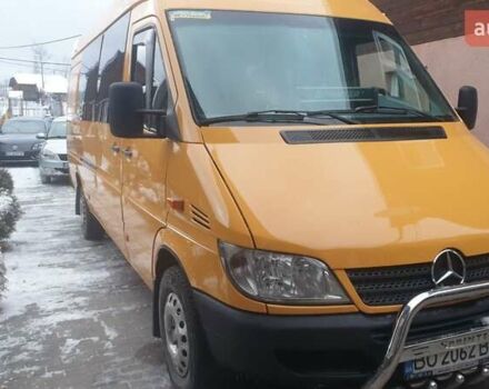 Желтый Мерседес Sprinter, объемом двигателя 2.7 л и пробегом 111 тыс. км за 10050 $, фото 2 на Automoto.ua
