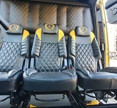 Жовтий Мерседес Sprinter, об'ємом двигуна 2.7 л та пробігом 373 тис. км за 10999 $, фото 15 на Automoto.ua