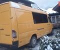 Желтый Мерседес Sprinter, объемом двигателя 2.7 л и пробегом 111 тыс. км за 10050 $, фото 3 на Automoto.ua
