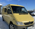 Желтый Мерседес Sprinter, объемом двигателя 2.1 л и пробегом 560 тыс. км за 7150 $, фото 1 на Automoto.ua