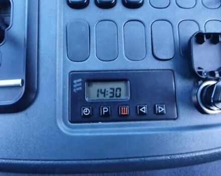 Жовтий Мерседес Sprinter, об'ємом двигуна 2.7 л та пробігом 373 тис. км за 10999 $, фото 23 на Automoto.ua