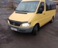 Желтый Мерседес Sprinter, объемом двигателя 2.7 л и пробегом 667 тыс. км за 7200 $, фото 1 на Automoto.ua