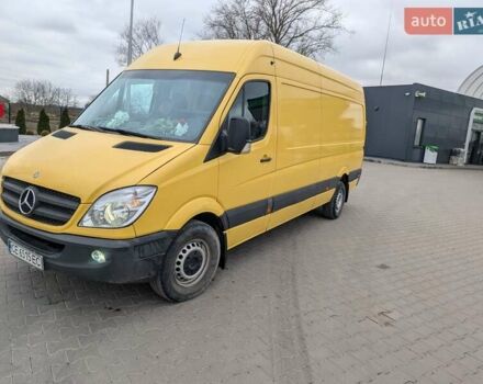 Желтый Мерседес Sprinter, объемом двигателя 2.9 л и пробегом 487 тыс. км за 15000 $, фото 1 на Automoto.ua