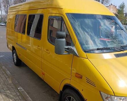 Жовтий Мерседес Sprinter, об'ємом двигуна 2.7 л та пробігом 650 тис. км за 11200 $, фото 1 на Automoto.ua