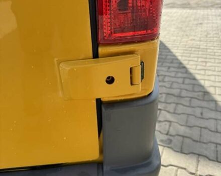 Желтый Мерседес Sprinter, объемом двигателя 2.7 л и пробегом 100 тыс. км за 19000 $, фото 29 на Automoto.ua