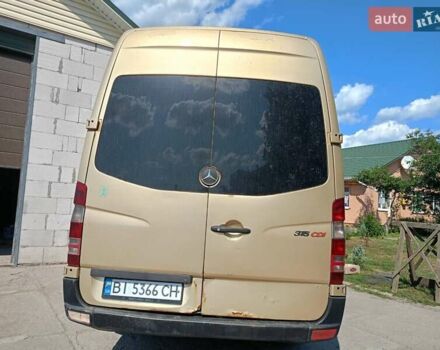Желтый Мерседес Sprinter, объемом двигателя 2.15 л и пробегом 750 тыс. км за 13500 $, фото 9 на Automoto.ua