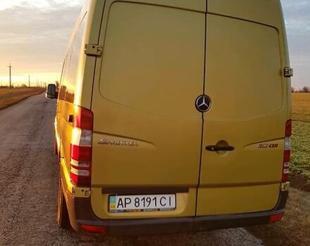 Желтый Мерседес Sprinter, объемом двигателя 2.1 л и пробегом 620 тыс. км за 17500 $, фото 9 на Automoto.ua