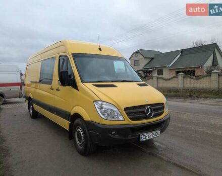 Желтый Мерседес Sprinter, объемом двигателя 2.9 л и пробегом 487 тыс. км за 15000 $, фото 4 на Automoto.ua