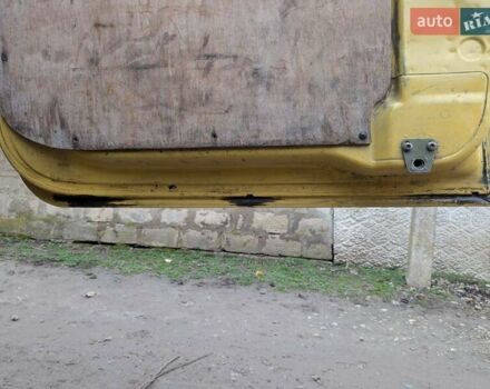 Желтый Мерседес Sprinter, объемом двигателя 2.9 л и пробегом 487 тыс. км за 15000 $, фото 11 на Automoto.ua