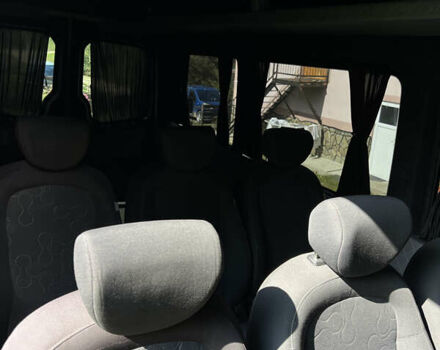 Желтый Мерседес Sprinter, объемом двигателя 2.99 л и пробегом 400 тыс. км за 14500 $, фото 4 на Automoto.ua