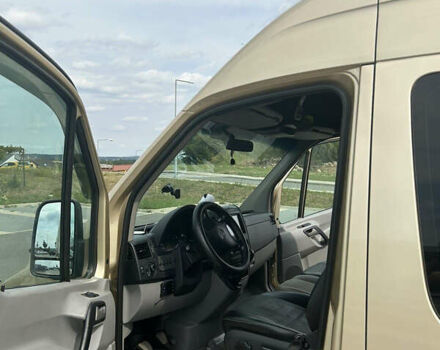 Желтый Мерседес Sprinter, объемом двигателя 2.99 л и пробегом 400 тыс. км за 14500 $, фото 20 на Automoto.ua