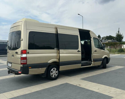 Желтый Мерседес Sprinter, объемом двигателя 2.99 л и пробегом 400 тыс. км за 14500 $, фото 18 на Automoto.ua