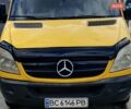 Желтый Мерседес Sprinter, объемом двигателя 2.15 л и пробегом 636 тыс. км за 9000 $, фото 1 на Automoto.ua