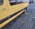 Желтый Мерседес Sprinter, объемом двигателя 2.15 л и пробегом 775 тыс. км за 14000 $, фото 1 на Automoto.ua