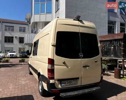 Желтый Мерседес Sprinter, объемом двигателя 2.2 л и пробегом 625 тыс. км за 14300 $, фото 9 на Automoto.ua