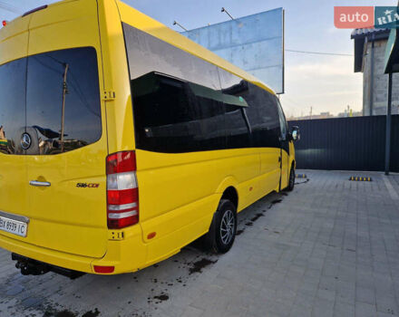Желтый Мерседес Sprinter, объемом двигателя 2.2 л и пробегом 423 тыс. км за 36500 $, фото 4 на Automoto.ua
