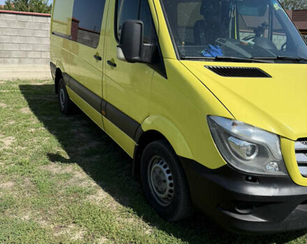 Желтый Мерседес Sprinter, объемом двигателя 3 л и пробегом 666 тыс. км за 25000 $, фото 4 на Automoto.ua