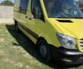 Желтый Мерседес Sprinter, объемом двигателя 3 л и пробегом 666 тыс. км за 25000 $, фото 4 на Automoto.ua