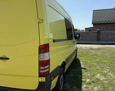 Желтый Мерседес Sprinter, объемом двигателя 3 л и пробегом 666 тыс. км за 25000 $, фото 2 на Automoto.ua