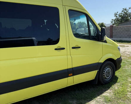 Желтый Мерседес Sprinter, объемом двигателя 3 л и пробегом 666 тыс. км за 25000 $, фото 9 на Automoto.ua