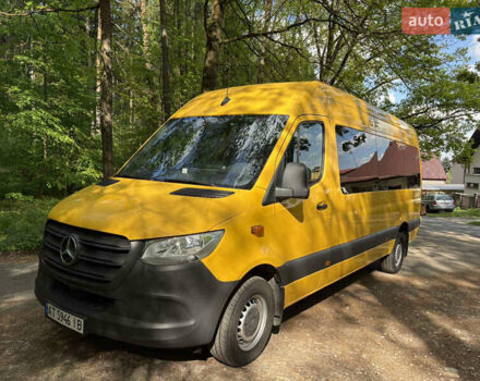 Жовтий Мерседес Sprinter, об'ємом двигуна 2.14 л та пробігом 270 тис. км за 28500 $, фото 1 на Automoto.ua
