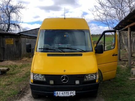 Жовтий Мерседес Sprinter, об'ємом двигуна 2.9 л та пробігом 420 тис. км за 4100 $, фото 1 на Automoto.ua