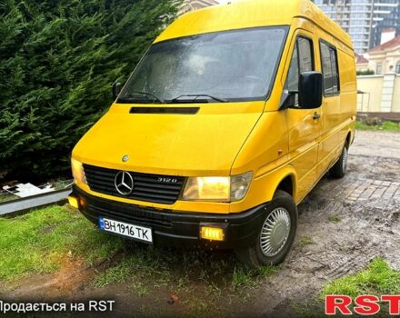 Желтый Мерседес Sprinter, объемом двигателя 2.9 л и пробегом 0 тыс. км за 5000 $, фото 1 на Automoto.ua