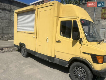 Мерседес Sprinter 1995 у Миколаєві на Automoto.ua Жовтий Мерседес Sprinter, об'ємом двигуна 2.3 л та пробігом 200 тис. км за 3500 $, фото 1 на Automoto.ua