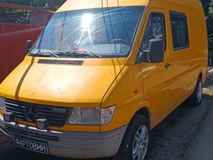 Мерседес Sprinter 1996 в Одессе на Automoto.ua Желтый Мерседес Sprinter, объемом двигателя 2.9 л и пробегом 500 тыс. км за 6400 $, фото 1 на Automoto.ua