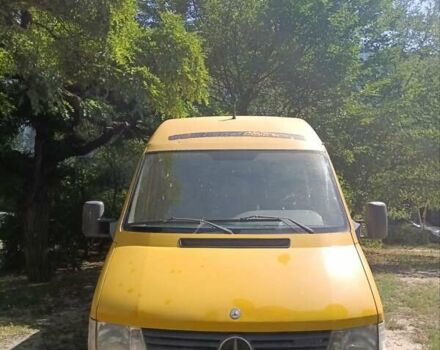 Желтый Мерседес Sprinter, объемом двигателя 2.87 л и пробегом 500 тыс. км за 6300 $, фото 1 на Automoto.ua
