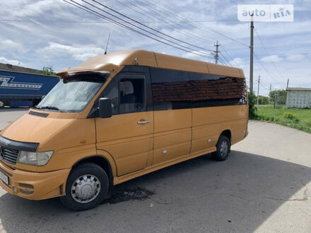 Желтый Мерседес Sprinter, объемом двигателя 2.87 л и пробегом 590 тыс. км за 6700 $, фото 1 на Automoto.ua