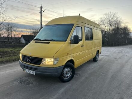Жовтий Мерседес Sprinter, об'ємом двигуна 2.9 л та пробігом 300 тис. км за 2500 $, фото 1 на Automoto.ua