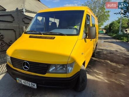 Мерседес Sprinter 1998 в Первомайск на Automoto.ua Желтый Мерседес Sprinter, объемом двигателя 2.87 л и пробегом 600 тыс. км за 6100 $, фото 1 на Automoto.ua